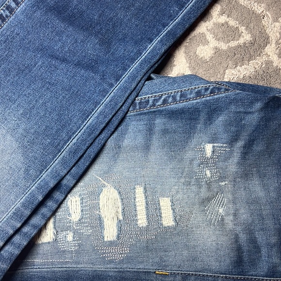 TRUE RELIGION - Picture 4 of 6